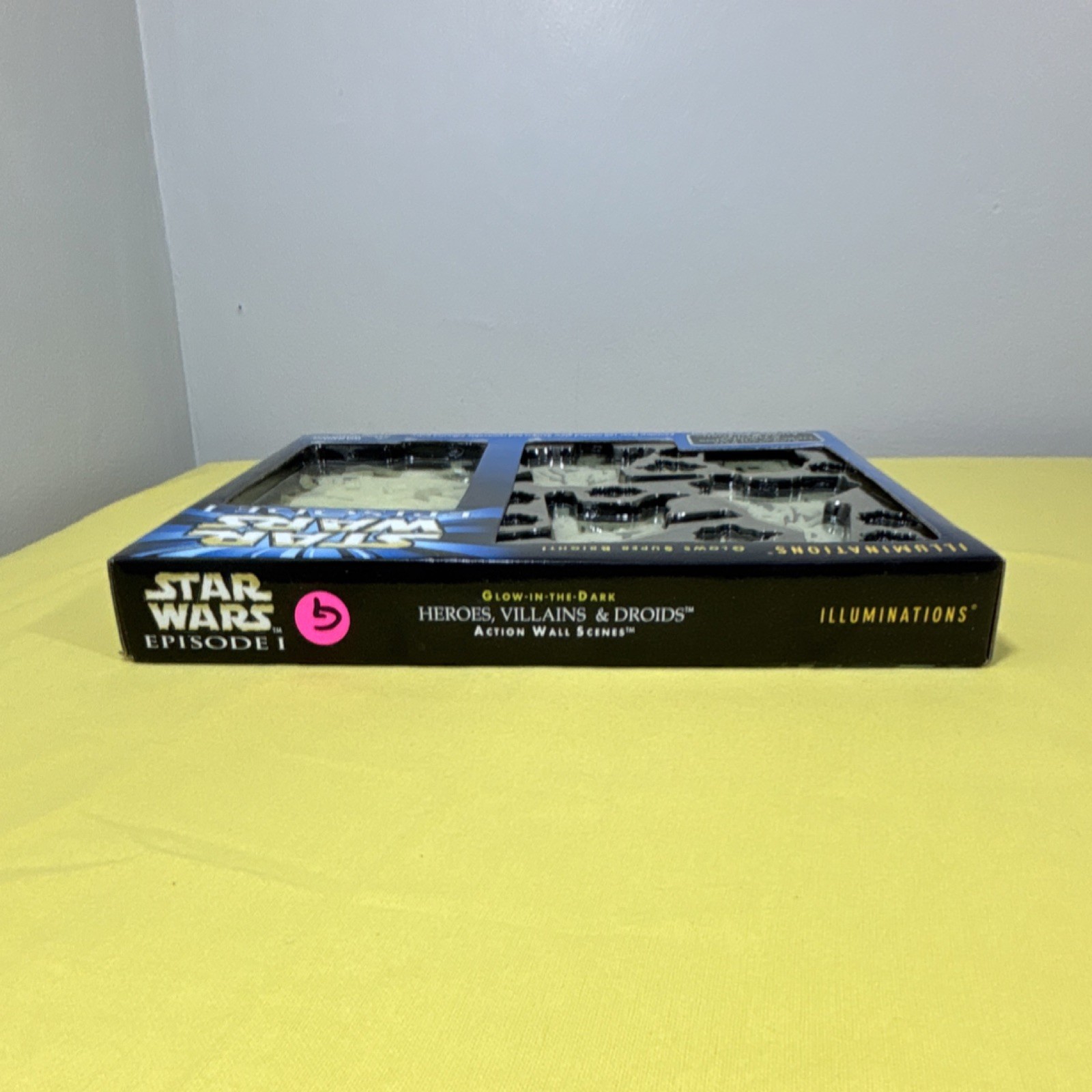 Star Wars Episode 1 ILLUMINATIONS glow in the dark Heroes Villains & Droids