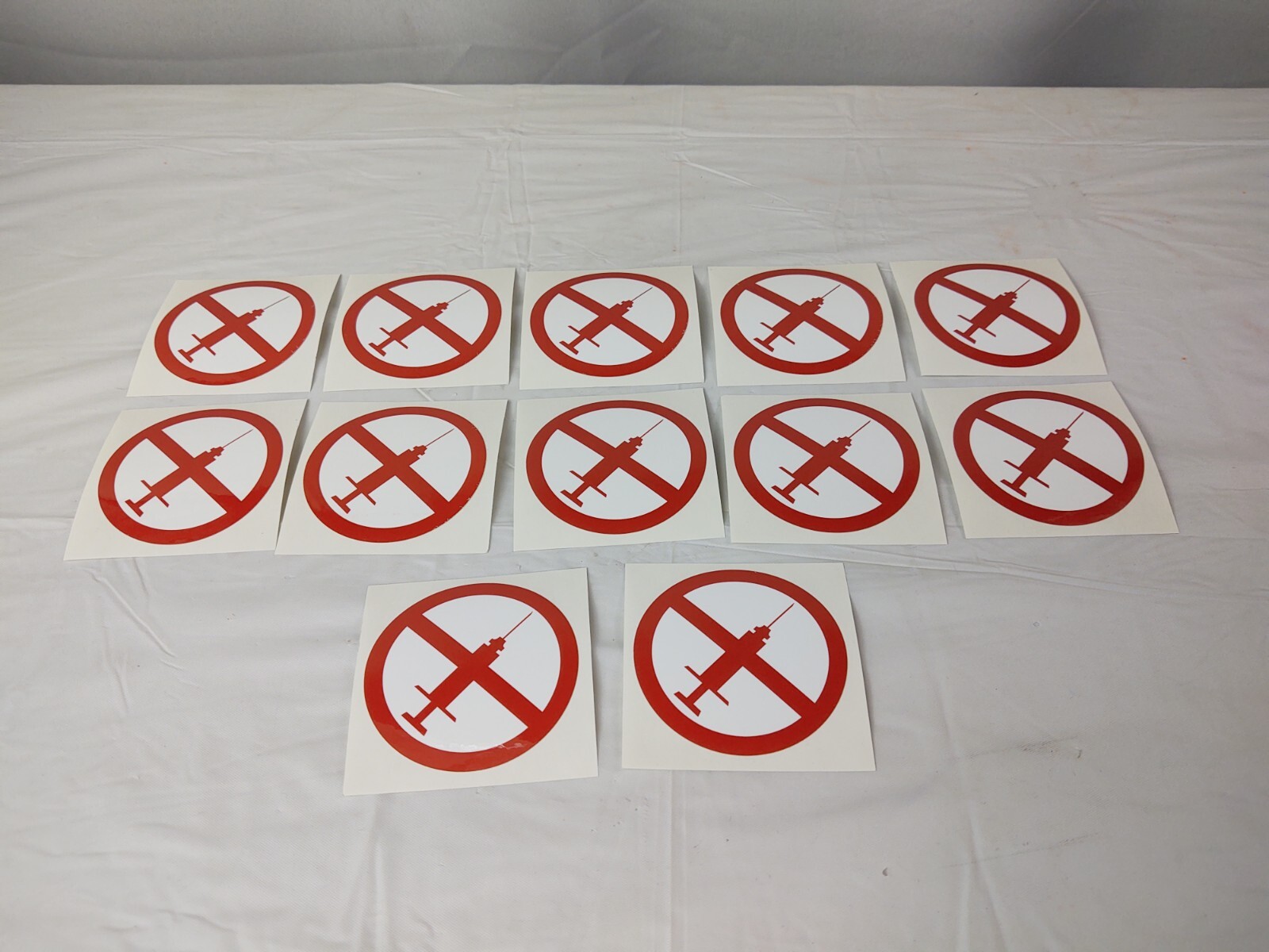 No Syringe Needles Round Trash Can Receptacle Stickers 12 Individual Stickers