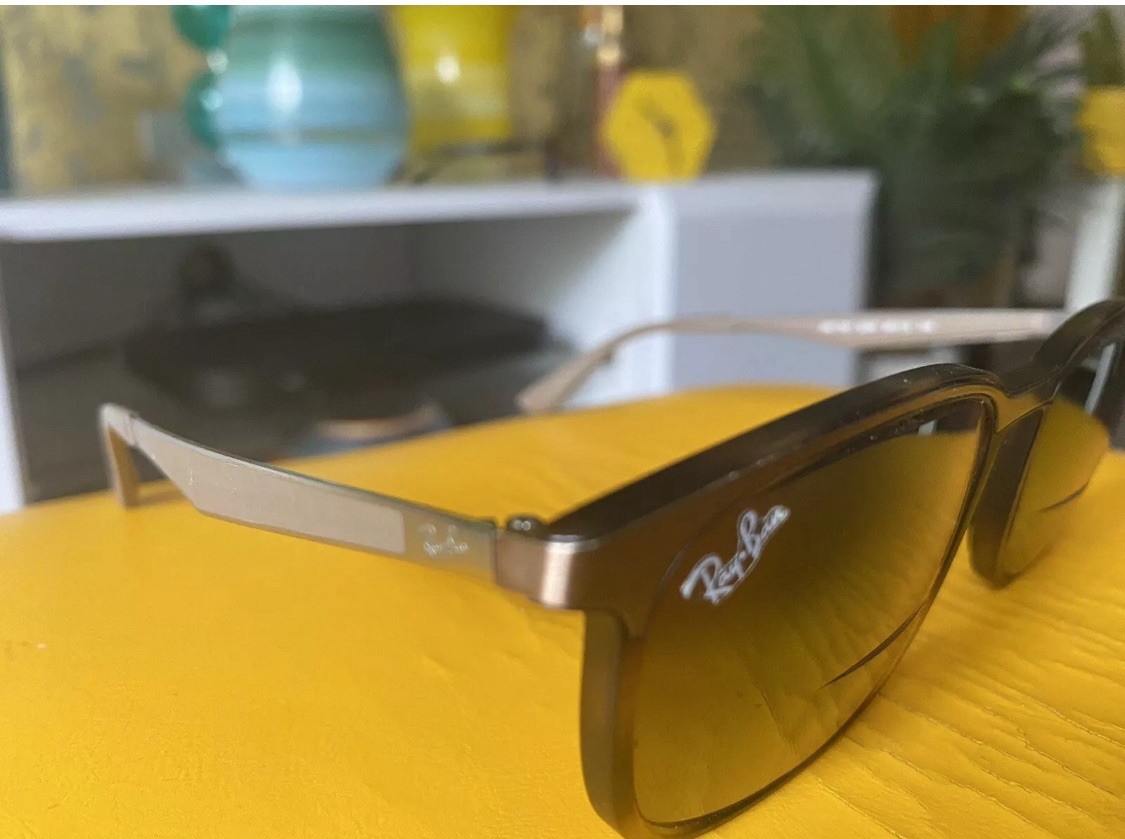 Ray Ban SMALL TRANSPARENT Sticker – Qty1 – (Tracked delivery – UK Only)