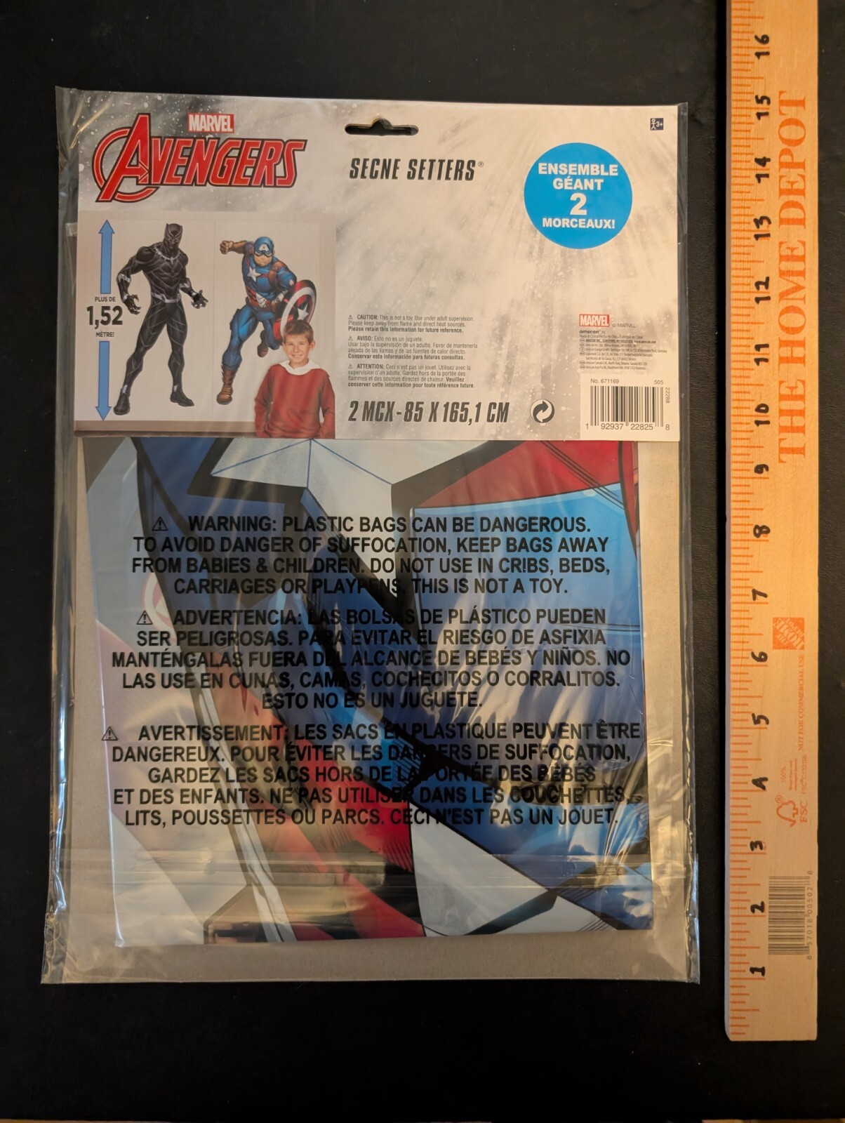 Marvel Avengers Scene Setter Backdrop – 33.5" x 65" | Plastic | 2 Pcs Wall Decor