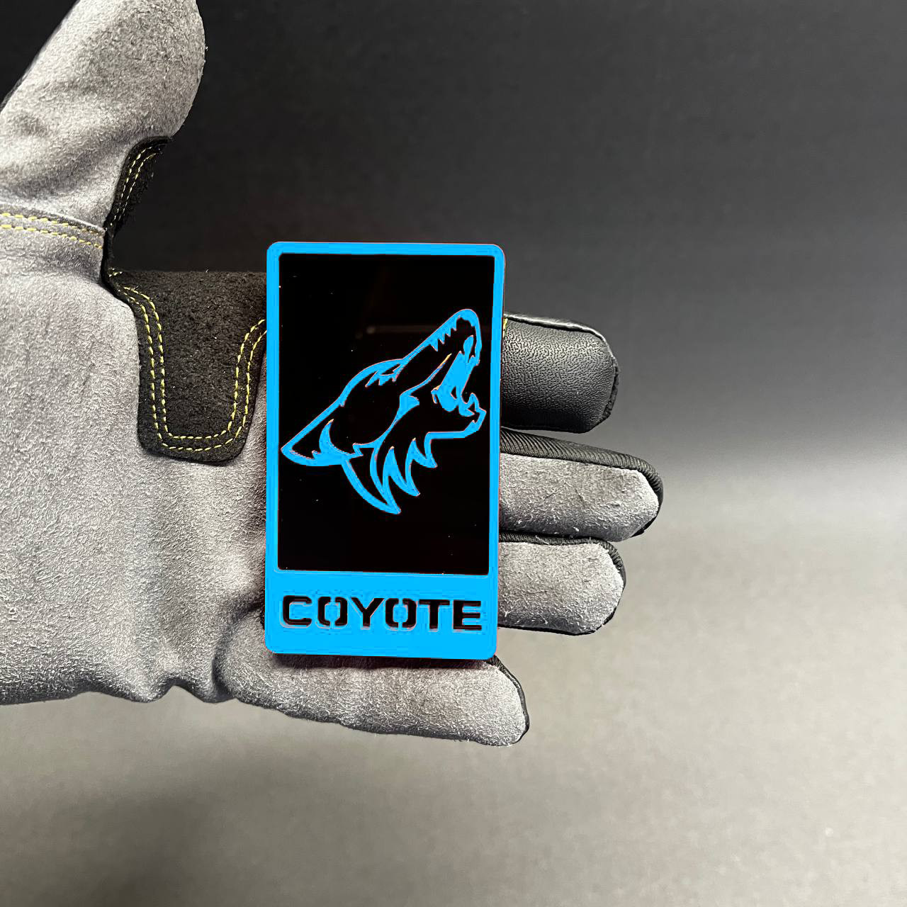 L.BLUE-BLACK Coyote Car Badge Emblem Grill – Trunk Aggressive Racing Tailgate