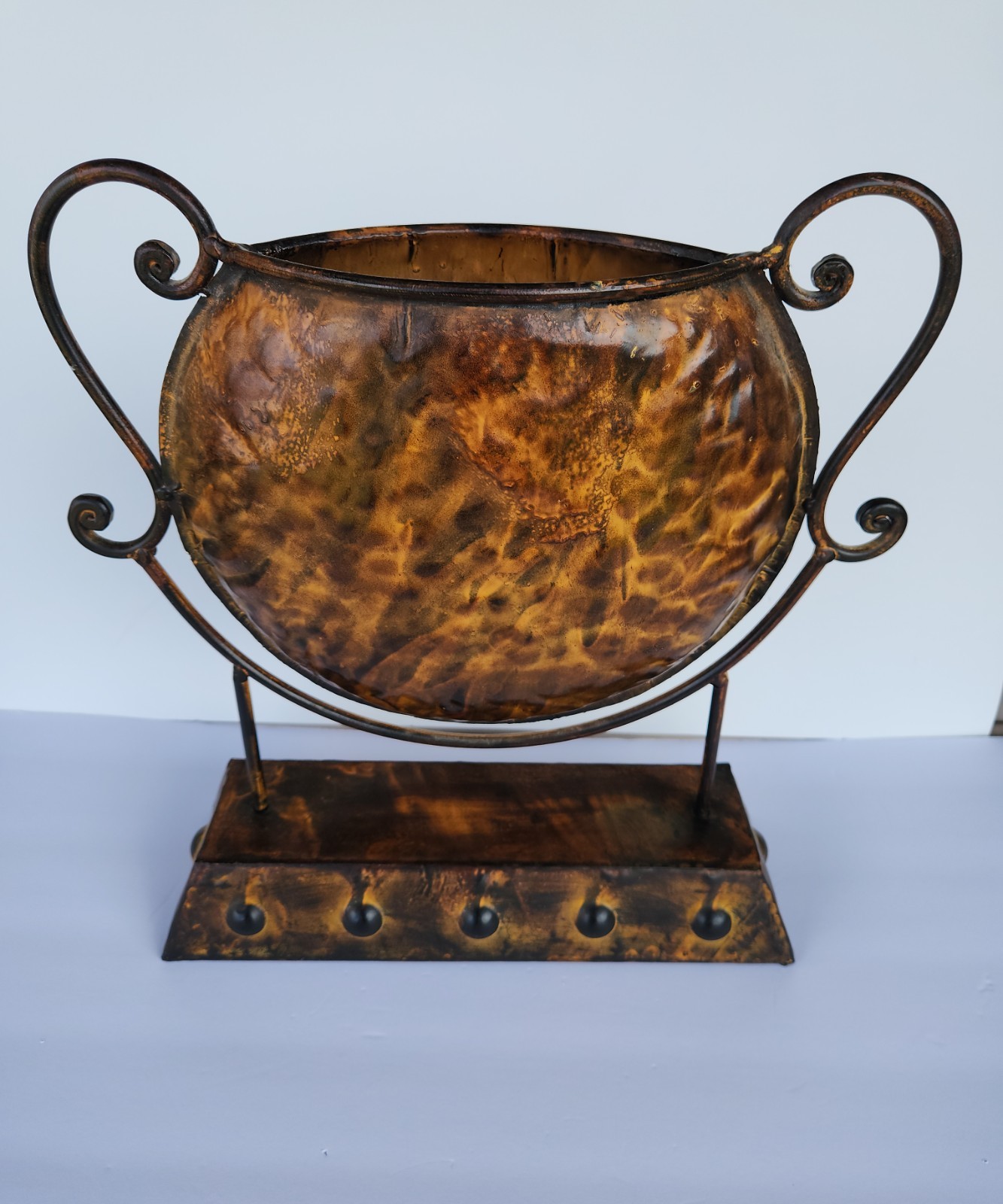 Rustic Brown Metal Tabletop Décor Gong Style Metal Art Sculpture Home