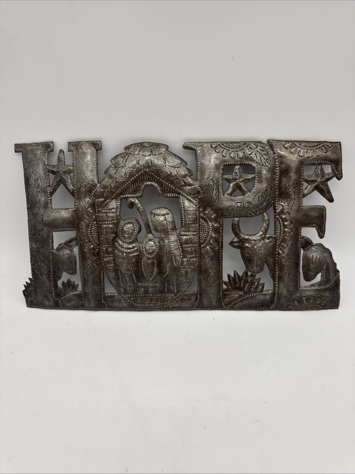 Freestanding 3D Manger Recycled Steel HOPE