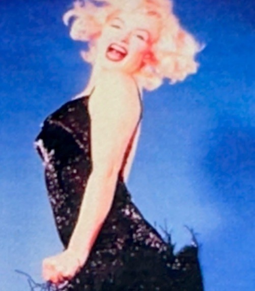 MARILYN MONROE STICKER✨💋✨❤️✨💋✨3 3/8” X 2 5/8”✨VINTAGE✨HAPPY✨CUTE✨SEXY✨💙💫