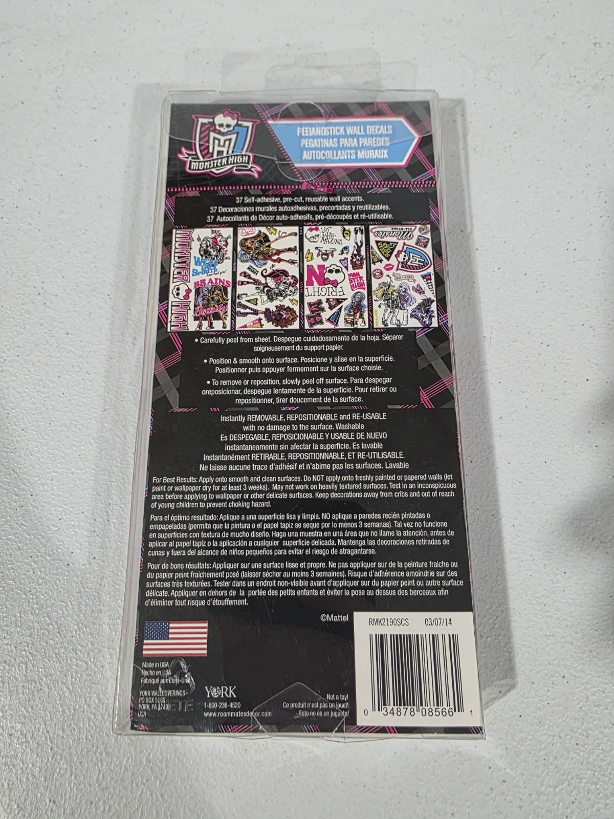 NEW IN PACKAGE 2013 MATTEL MONSTER HIGH PEEL AND STICK WALL DECALS