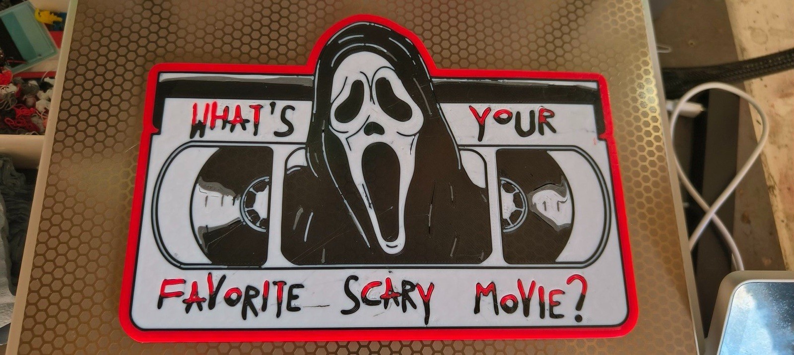 Ghostface Scream Horror Movie Plastic Wall Display – Black White Red
