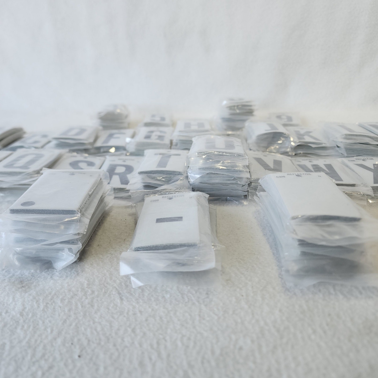 Lot of 1,597 Avery 2.5 x 1.5 reflective stickers New