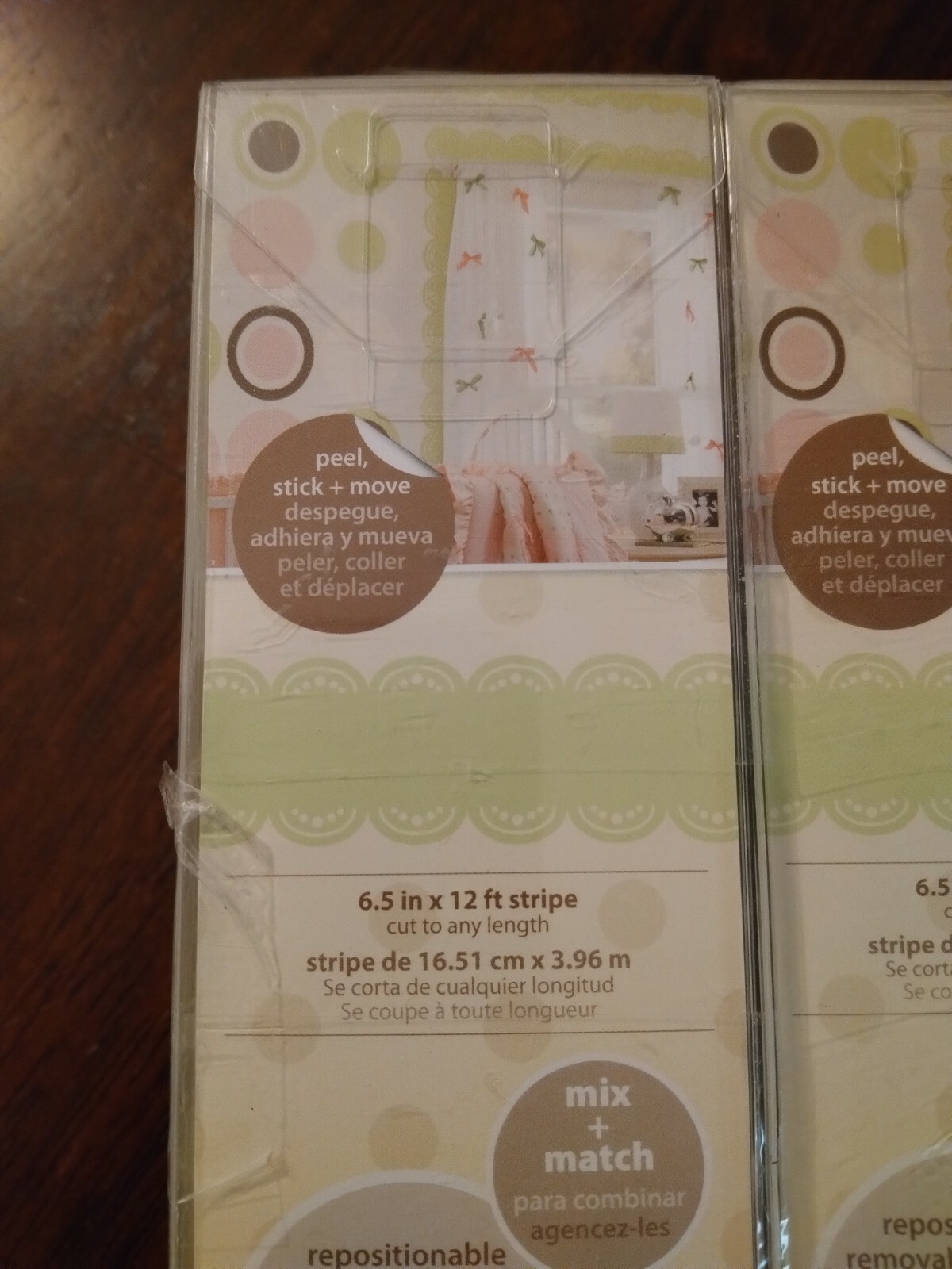 WallPops! 3 Wall Art peapod green one stripe Peel And Stick Border NIB