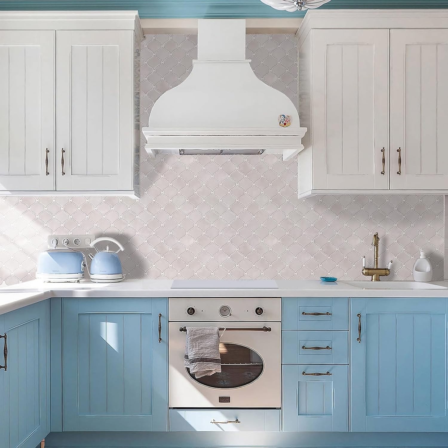 Azulejos para salpicadero de cocina autoadhesivos más resistentes y resistentes