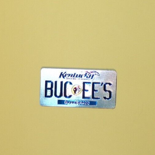 Buc-ee's Kentucky Bluegrass State DOUBLE-SIDED Magnet Sparkles Derby Horse Red T