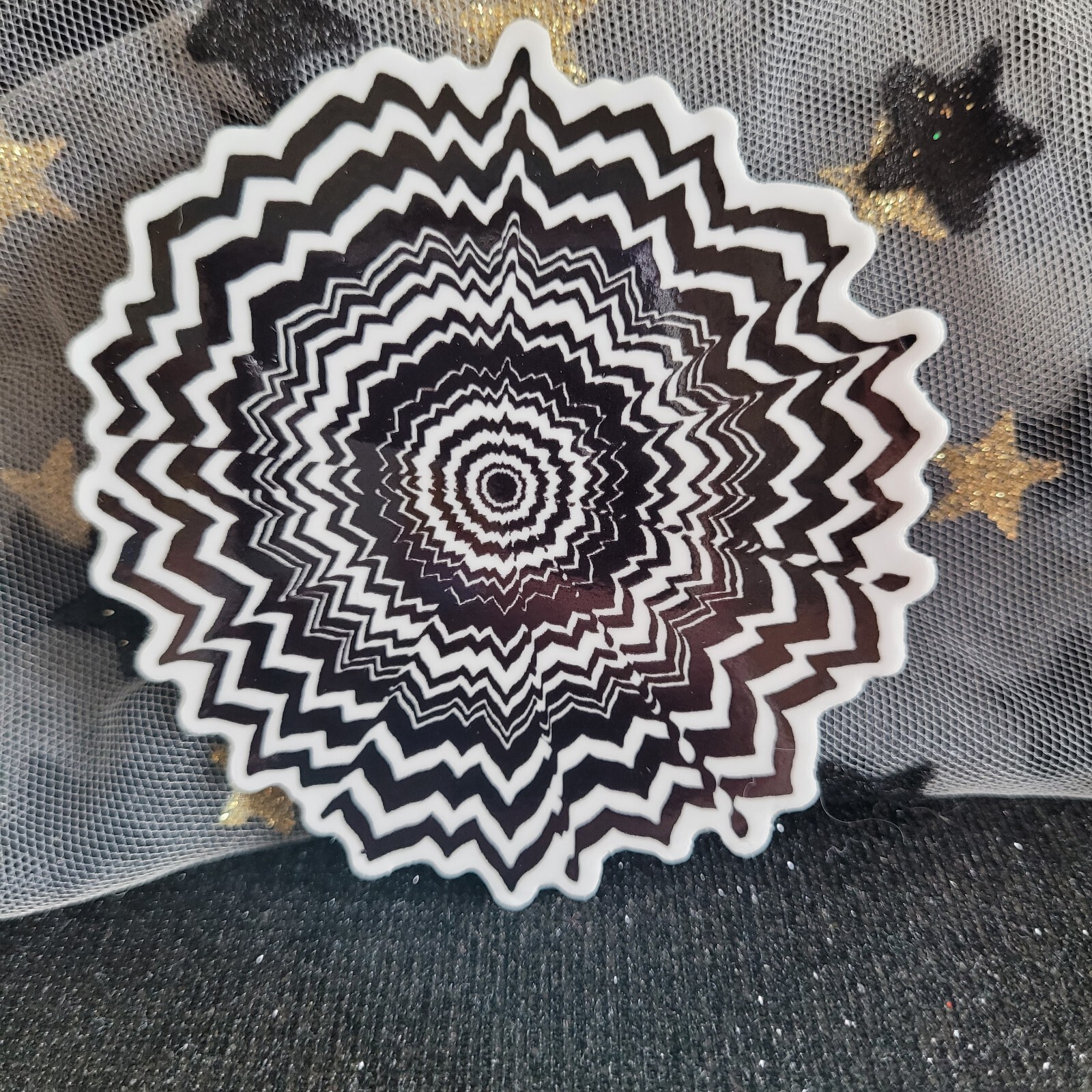 BWC006-Burst Shaped Black White Sticker | Monochromatic | Psychedelic Flowers