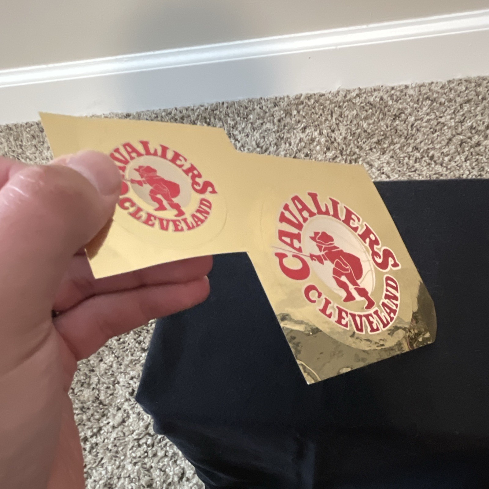 Cleveland Cavaliers Round Vinyl Decals/Stickers 2-Pack Gold Red White