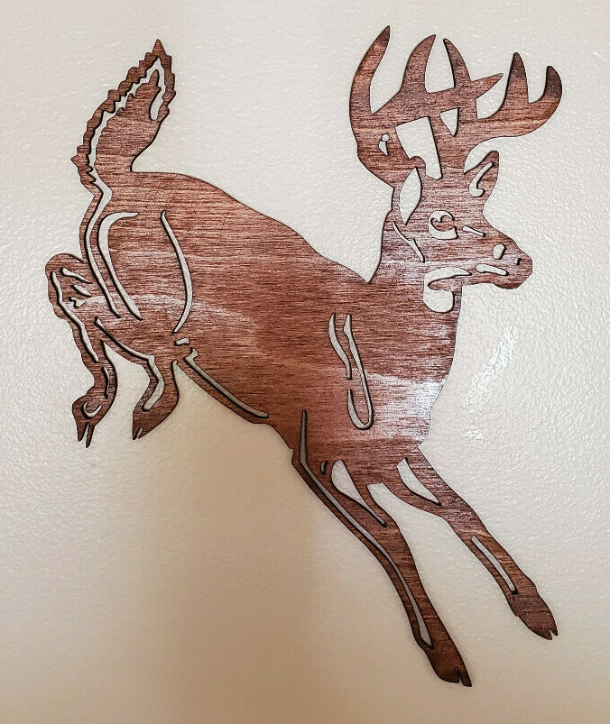 Beautiful Custom made Whitetail Buck accent for your picture arrangements.
