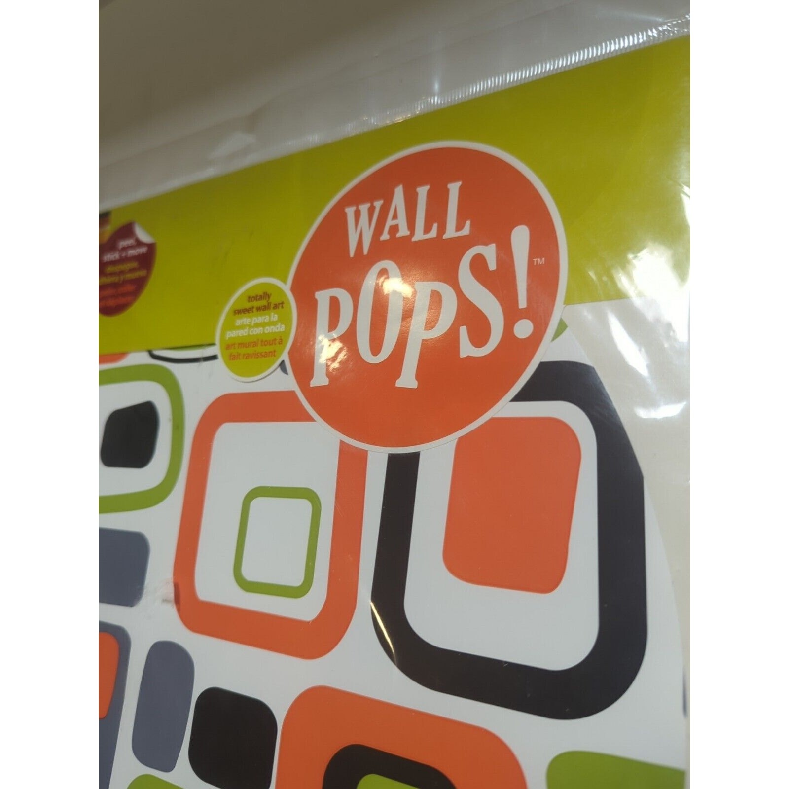 Wall Pops! Retro Pink Circles, Removeable, 5 Circles, Wall Art Decoration, New