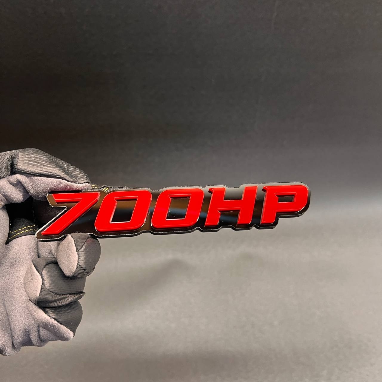 1X 700 HP Custom 3D Car Emblem Multicolor Acrylic Car Badge Decal BLACK – RED