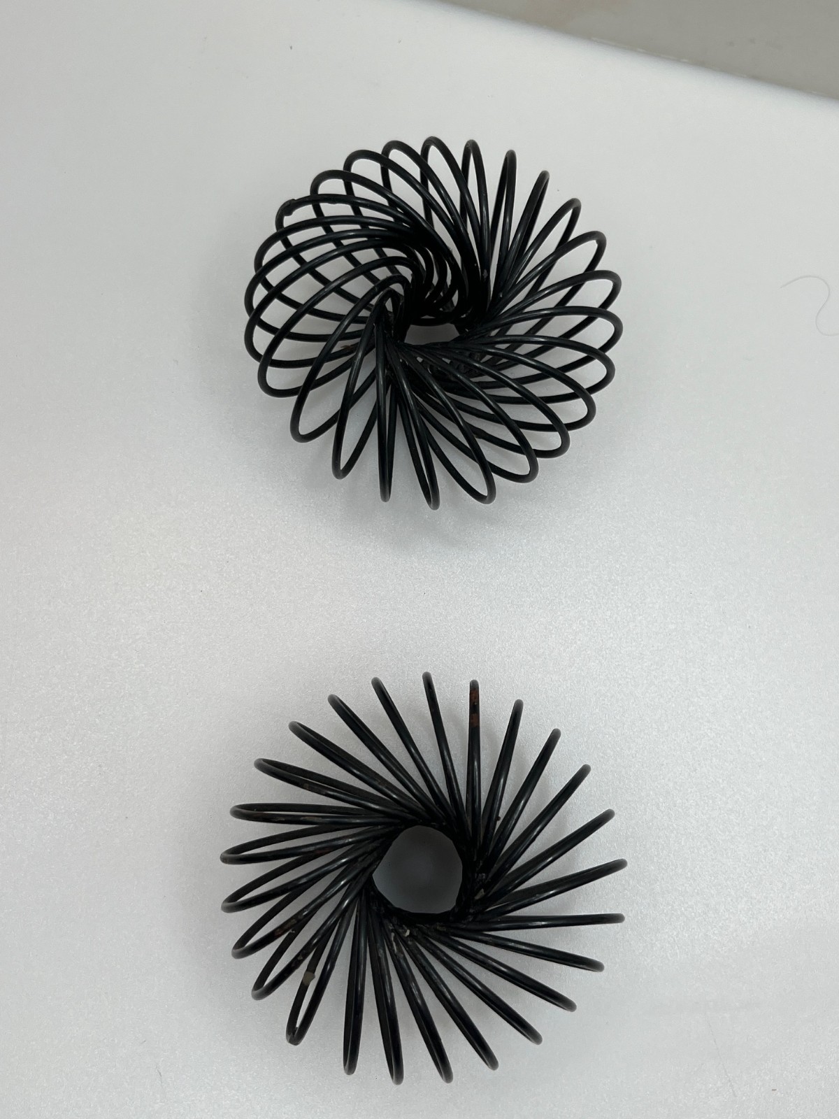 Black Wire Napkin Ring Set
