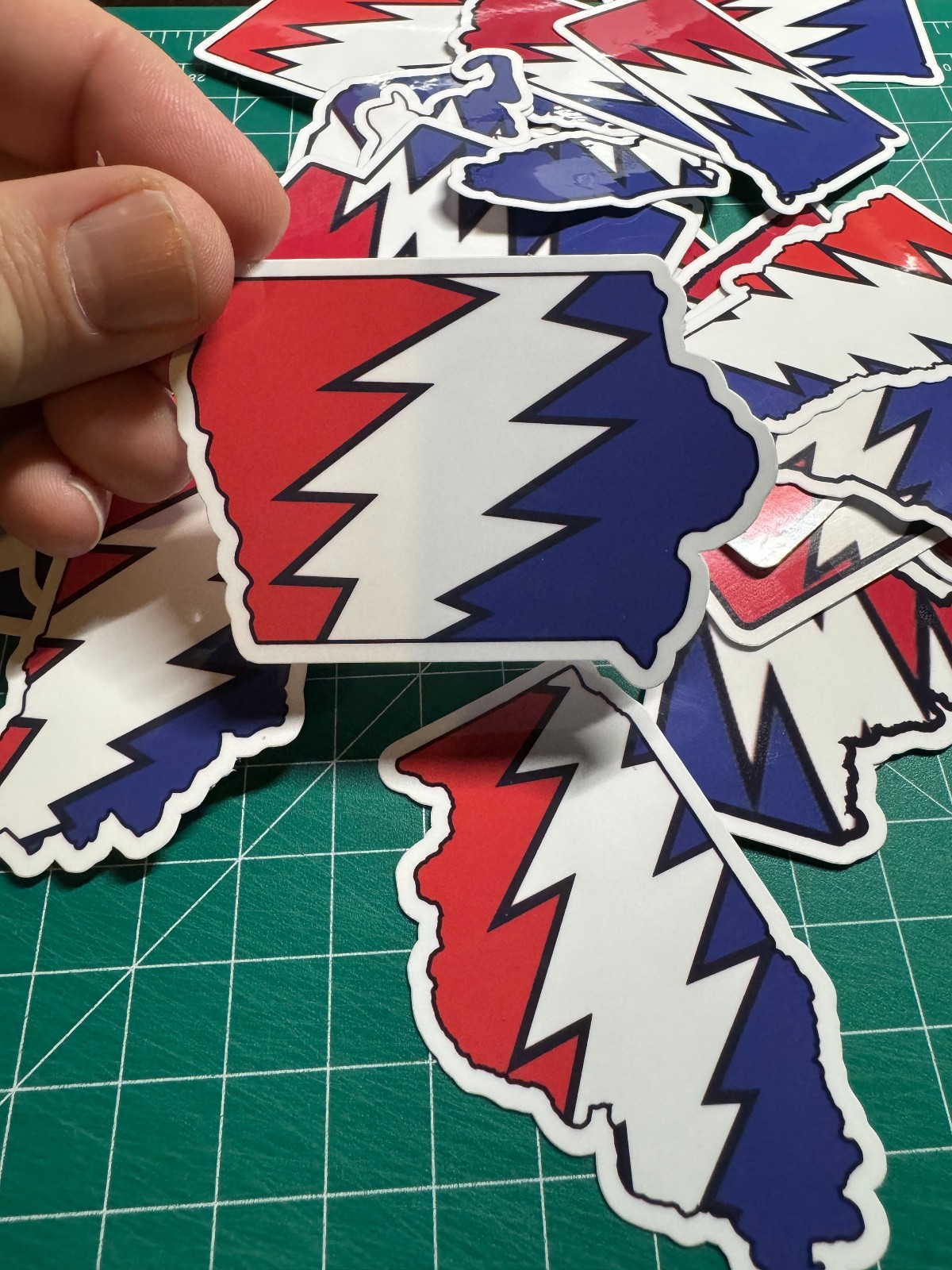 Iowa Stealie – Grateful Dead – Laminated Vinyl Sticker 2"x3"
