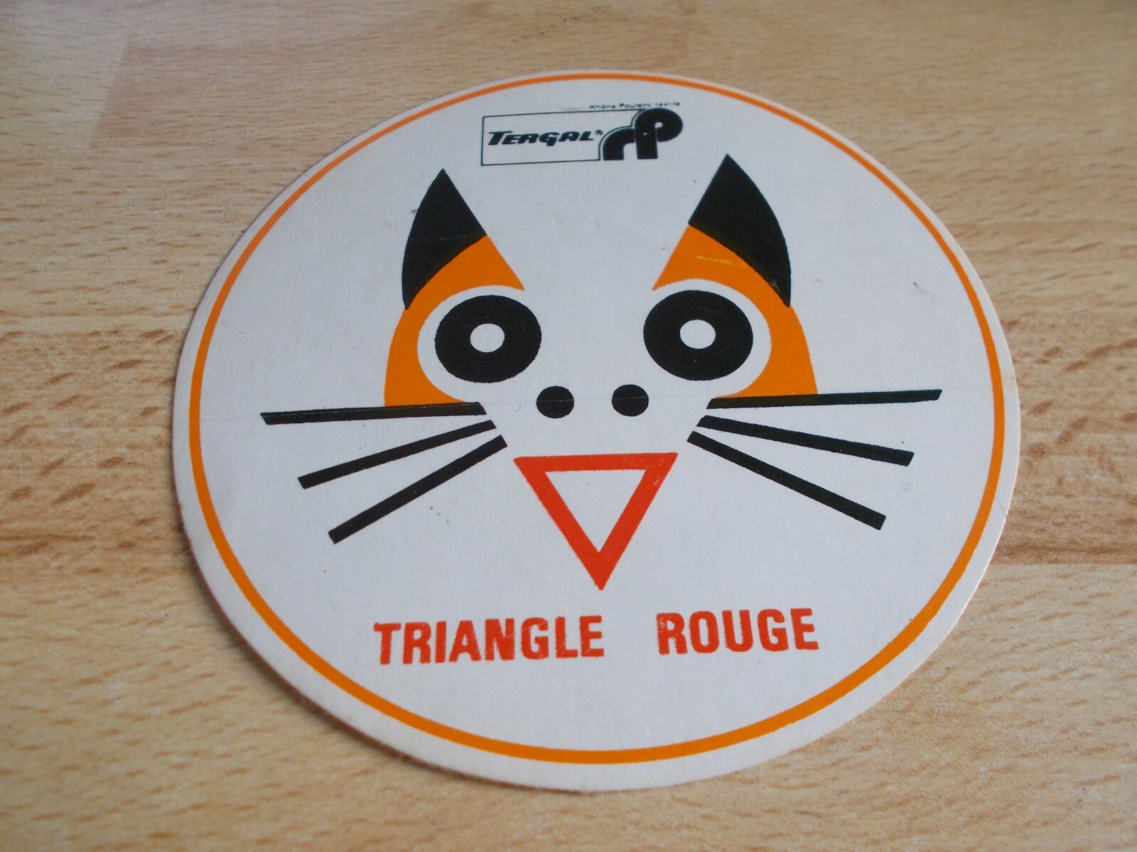Sticker Clothing IN Terylene Triangle Red