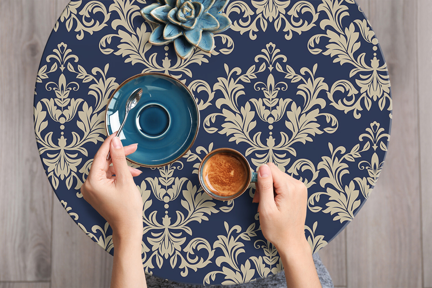 Sticky Back Plastic Self Adhesive Film Wrap Sticker Damask pattern 100×50