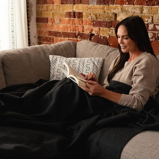 Arcturus Military Wool Blanket – Warm, Thick, Washable – Great for Outdoors, Cam
