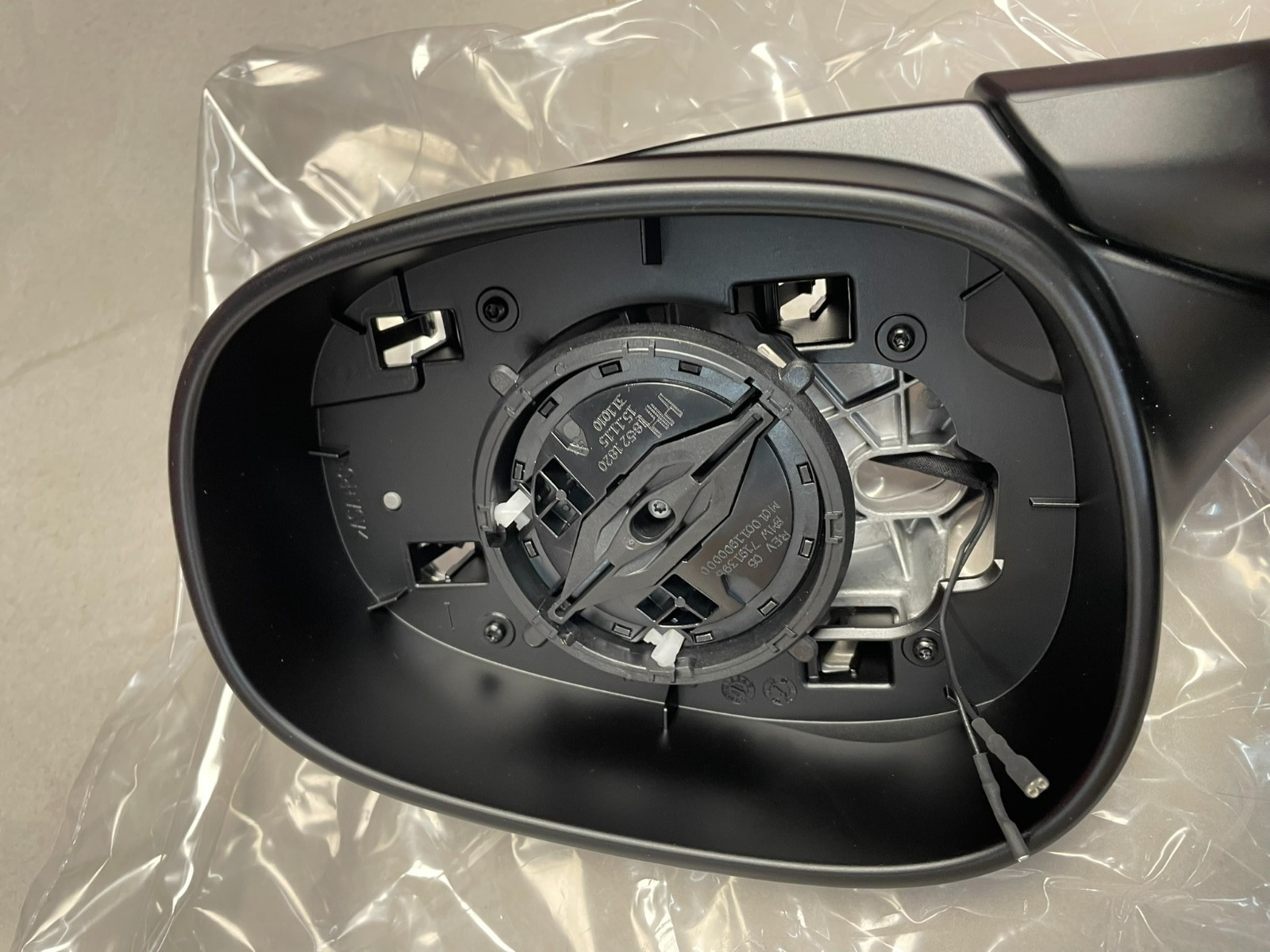 BMW 3 E92 E93 EXTERIOR MIRROR HEATED MEMORY RIGHT 7282624 , 51167282624 GENUI…