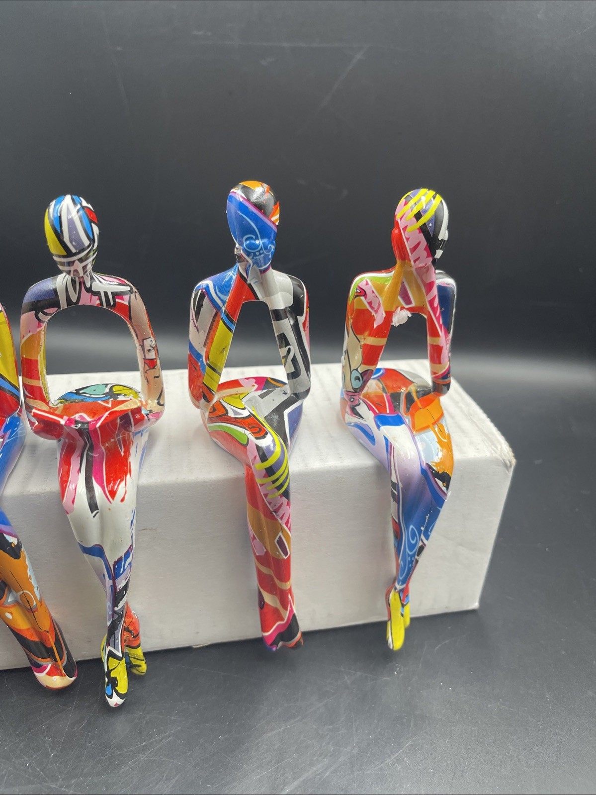 home decor set of 7 resin graffiti thinker Reader statues accent abstract
