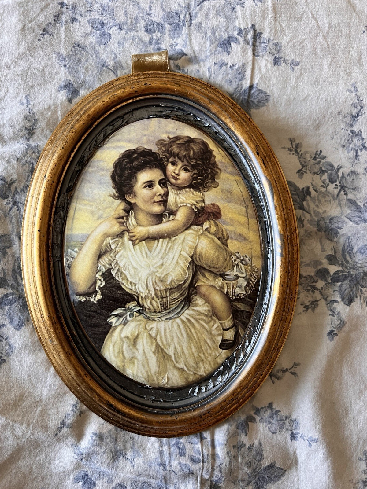Victorian Mother Child Wall Plaques Set of 2 8.5" Vintage Style Romantic Decor