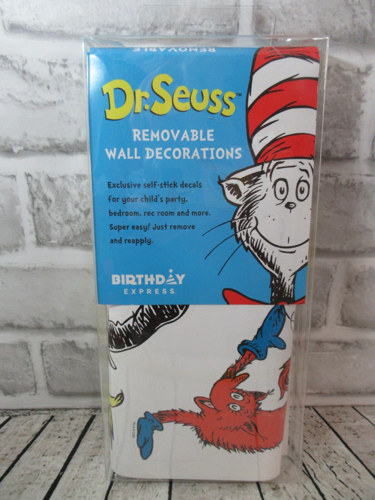 Dr Seuss removeable wall decorations decals Cat in Hat Horton Thing 1 2 Sam I am