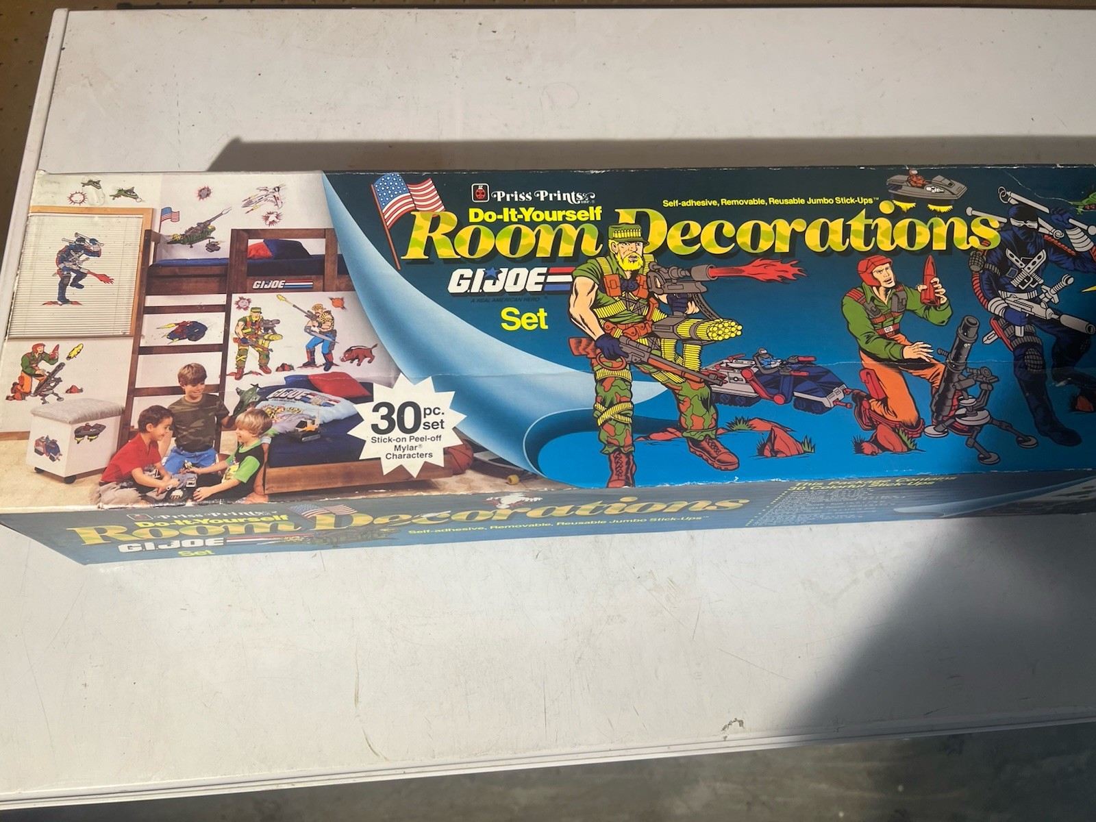GI JOE 1990 VINTAGE PRISS PRINTS 30 PC BOX SET ROOM REUSABLE DECORATIONS STICKER