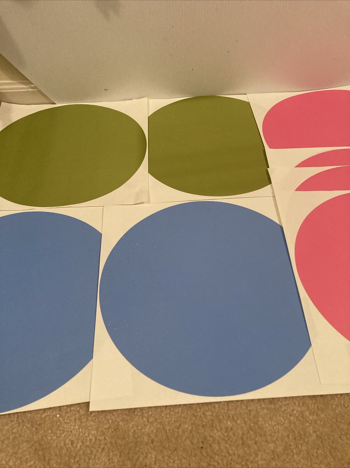 Vinyl Removal Wall Circles 13 Inches Blue/green/pink. Set Of 8