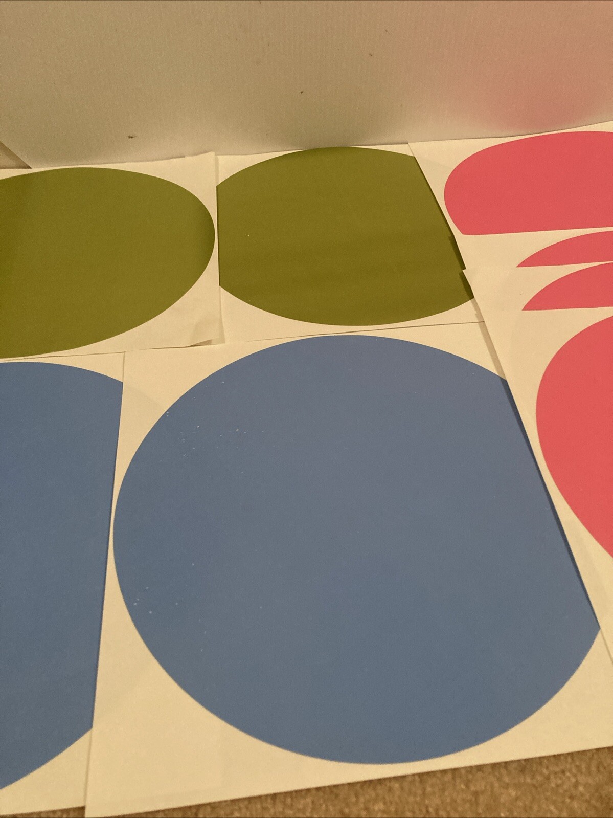 Vinyl Removal Wall Circles 13 Inches Blue/green/pink. Set Of 8