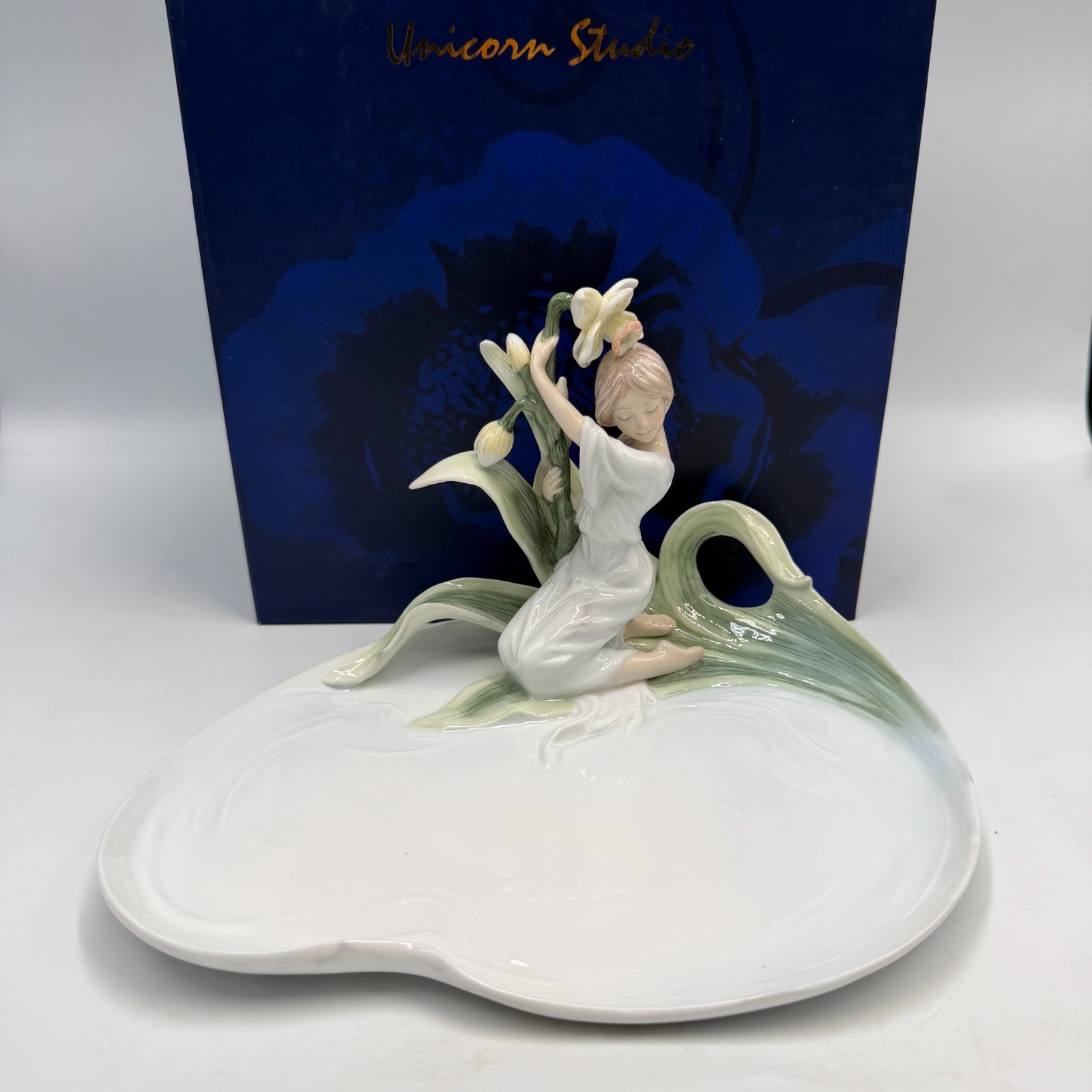 Elegant Porcelain Girl Daffodil Vanity Jewelry Trinket Tray Figurine Dish