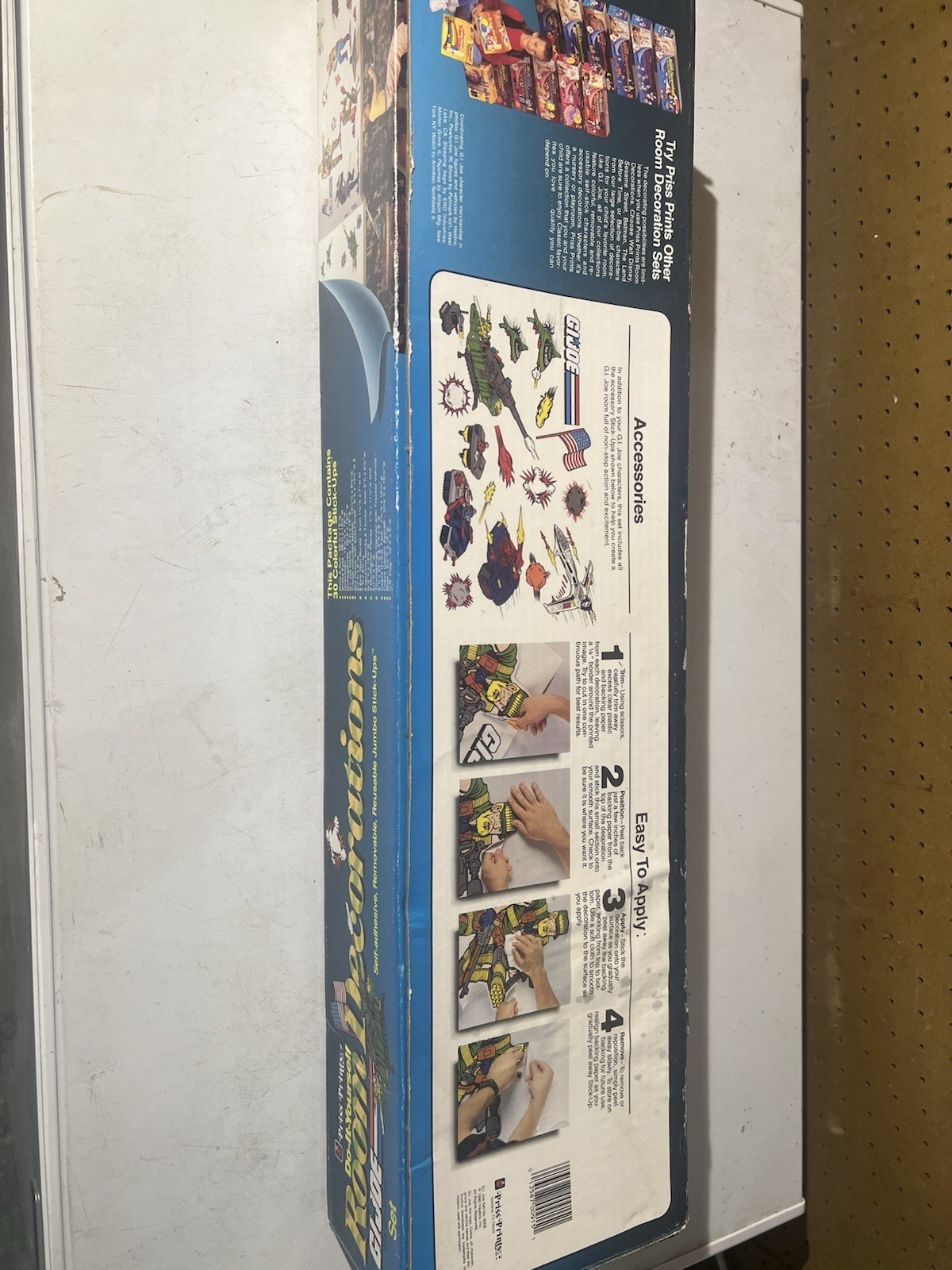 GI JOE 1990 VINTAGE PRISS PRINTS 30 PC BOX SET ROOM REUSABLE DECORATIONS STICKER