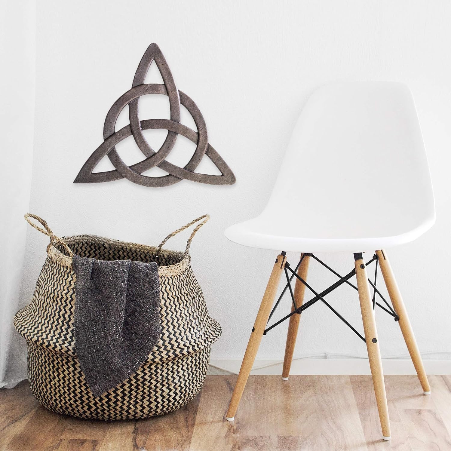 Resin Celtic Trinity Knot Wall Art for Home Decoration, Religious Communion Bapt