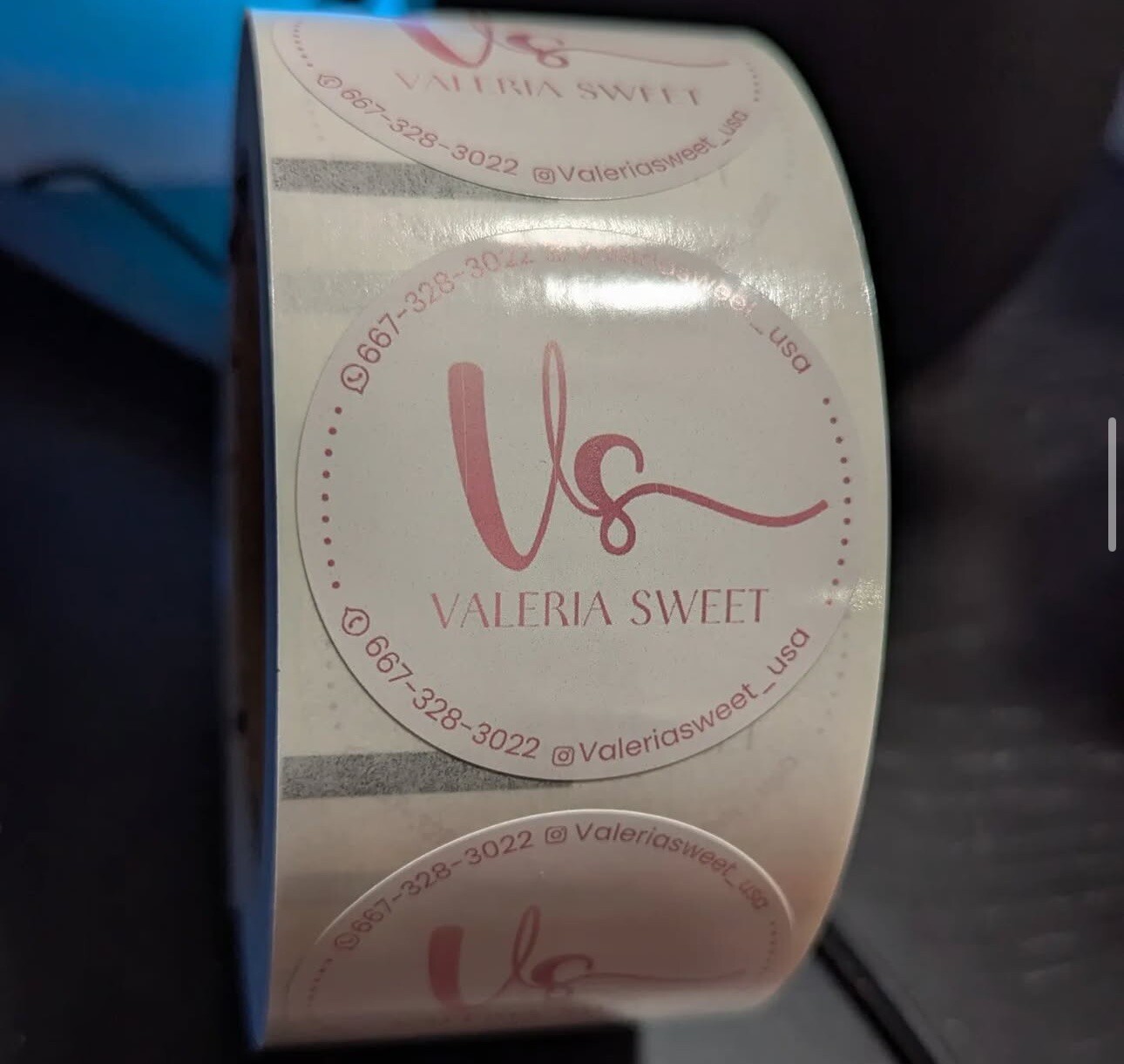 Custom logo stickers Die cut Stickers custom stickers bulk Product Labels