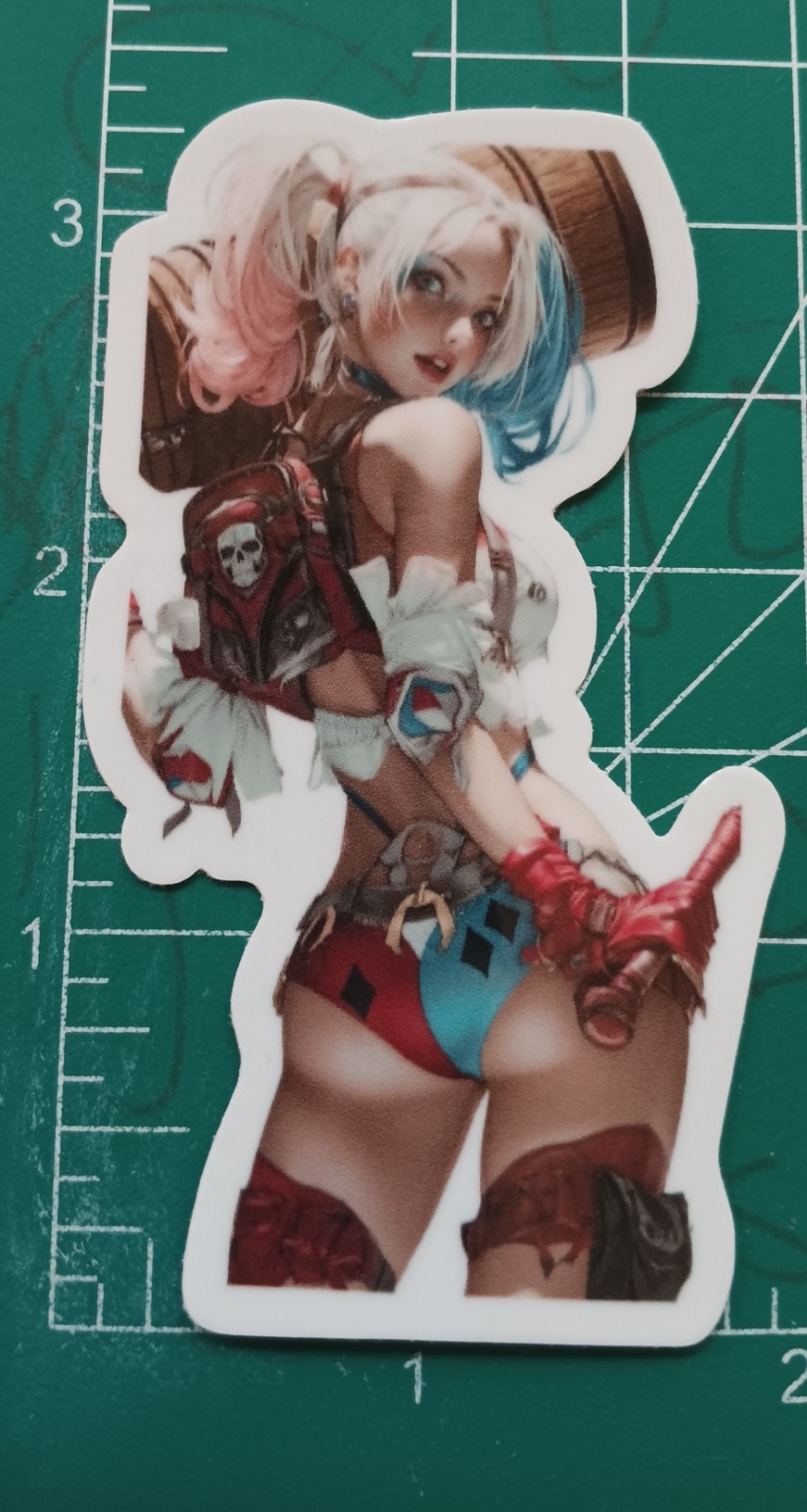 HARLEY QUINN VYNIL DIE-CUT STICKER 3X2