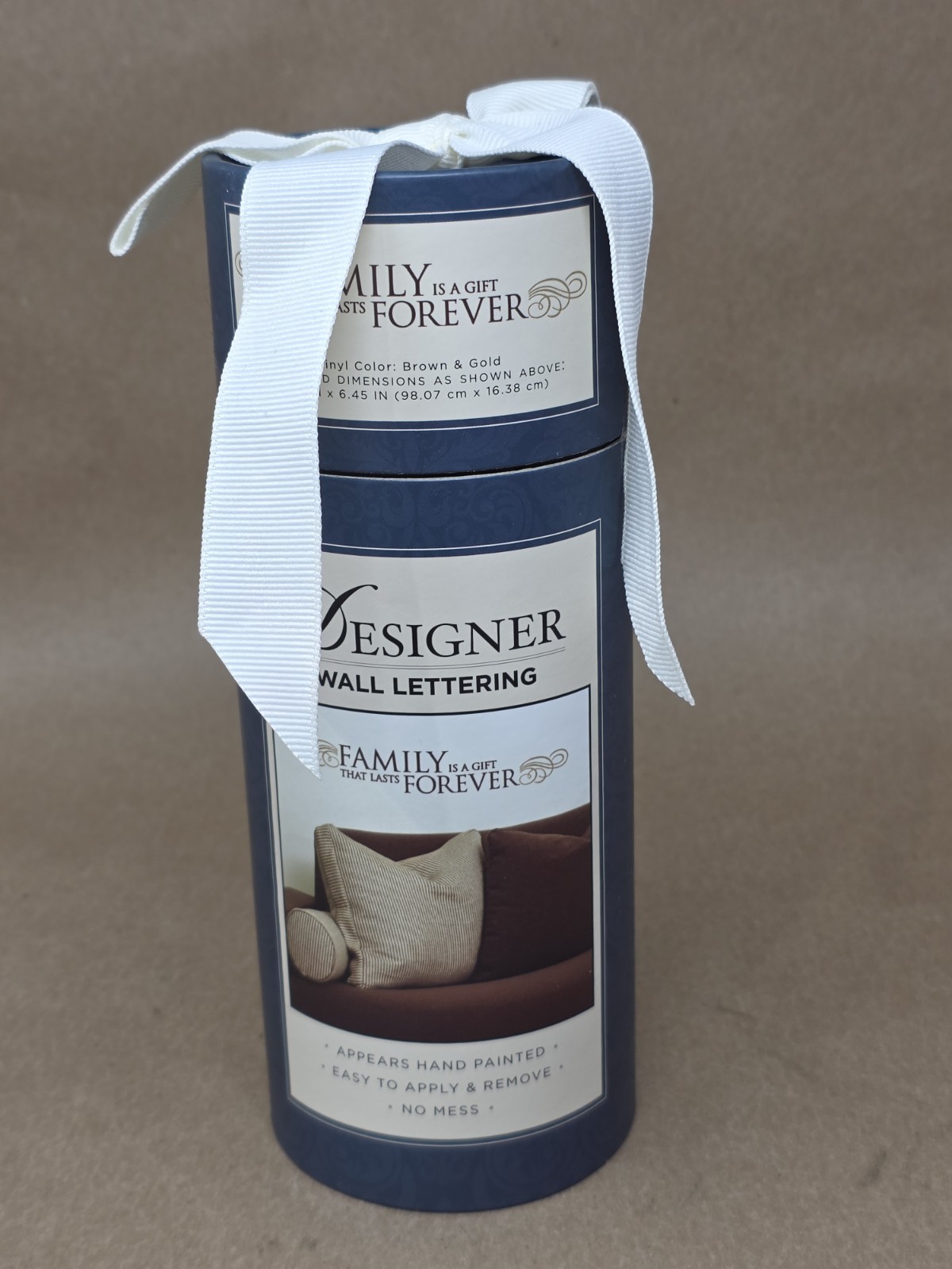 Designer Wall Lettering "Family Is A Gift That Lasts Forever" NIP