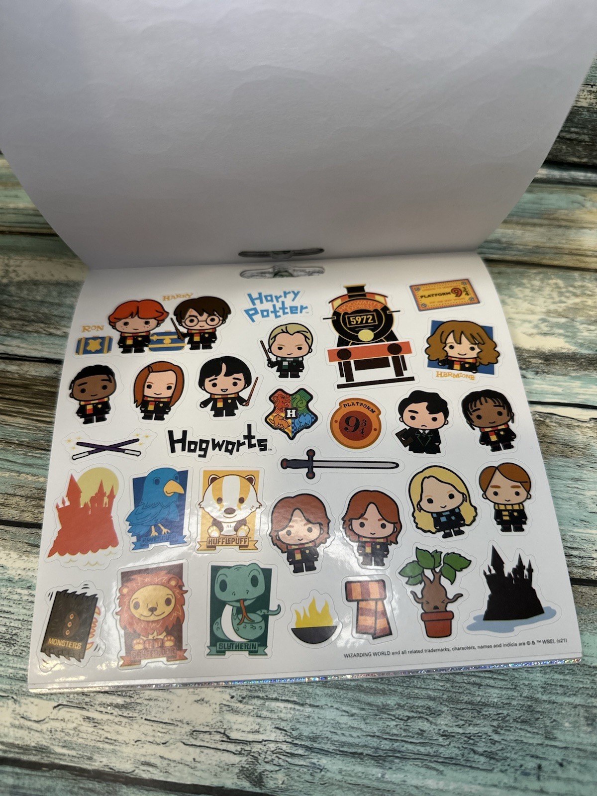 NEW Harry Potter ⚯ ͛ Sticker Book Over 400 Official Stickers 16 Pages