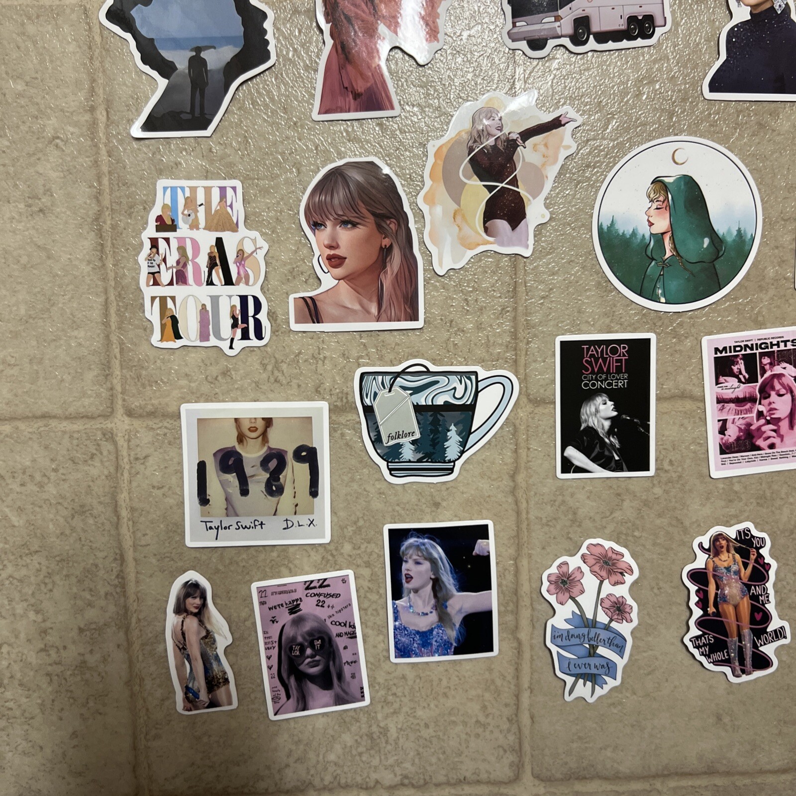 100 Piece Taylor Swift Stickers Laptop Luggage Decals Dope Wall Sticker Lot D