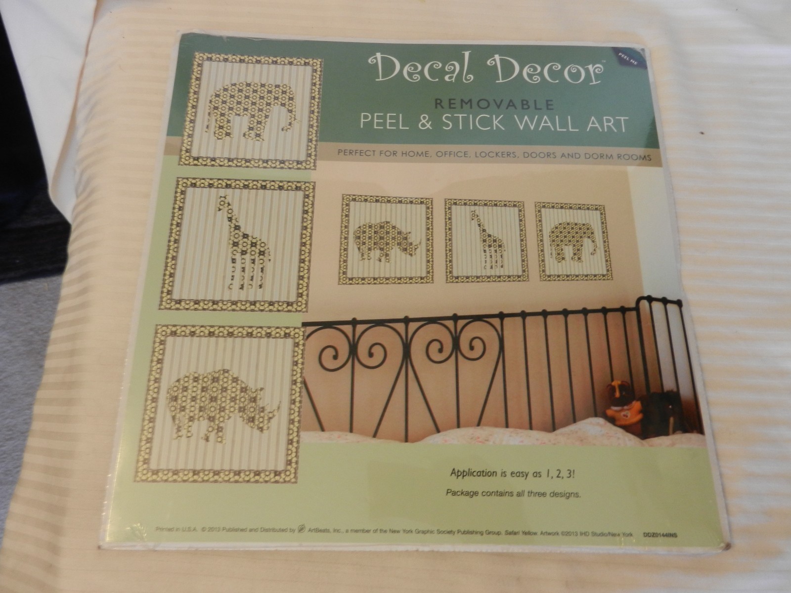 Elephant, Rhino, Giraffe Decal Decor Wall Art from Artbeats, Safari Yellow BNIP