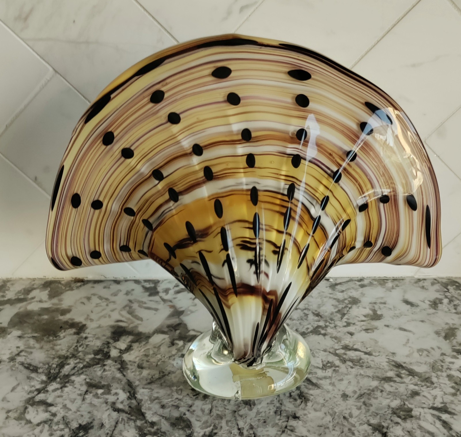 MURANO Italy vintage shell vase