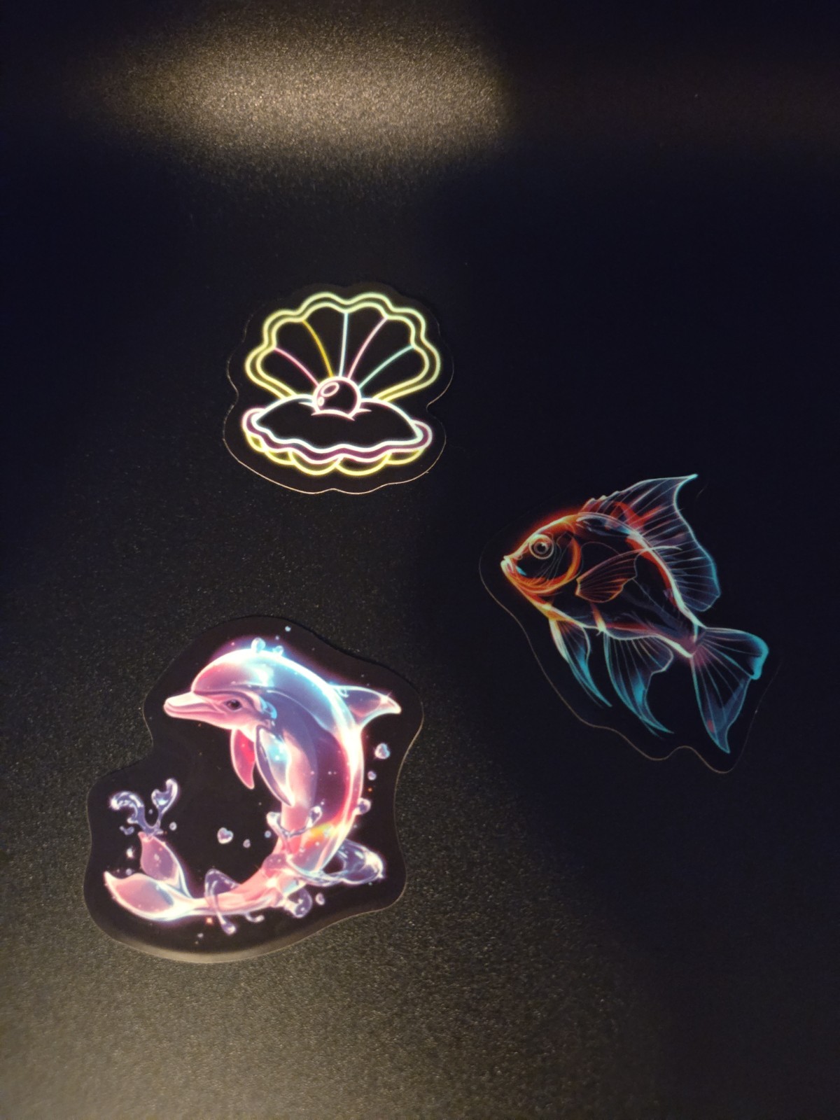 Ocean Themed Glow In The Dark Stickers!! Vinyl Waterproof – Dolphin Fish & Clam