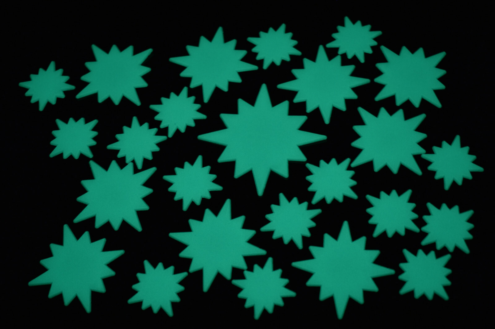 25 Piece Glow in The Dark Aqua Star Bursts Wall Decor
