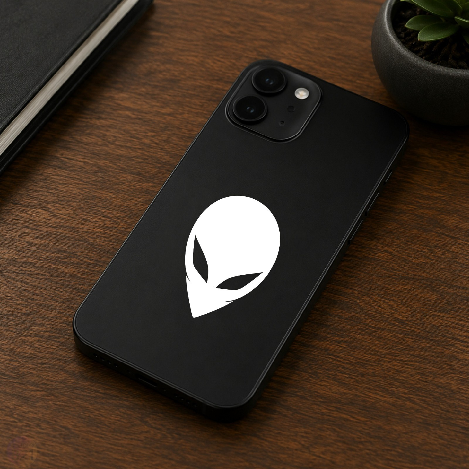 Alien Head Vinyl Decal Sticker – UFO – UAP Extraterrestrial Sci‑Fi Car Truck V4