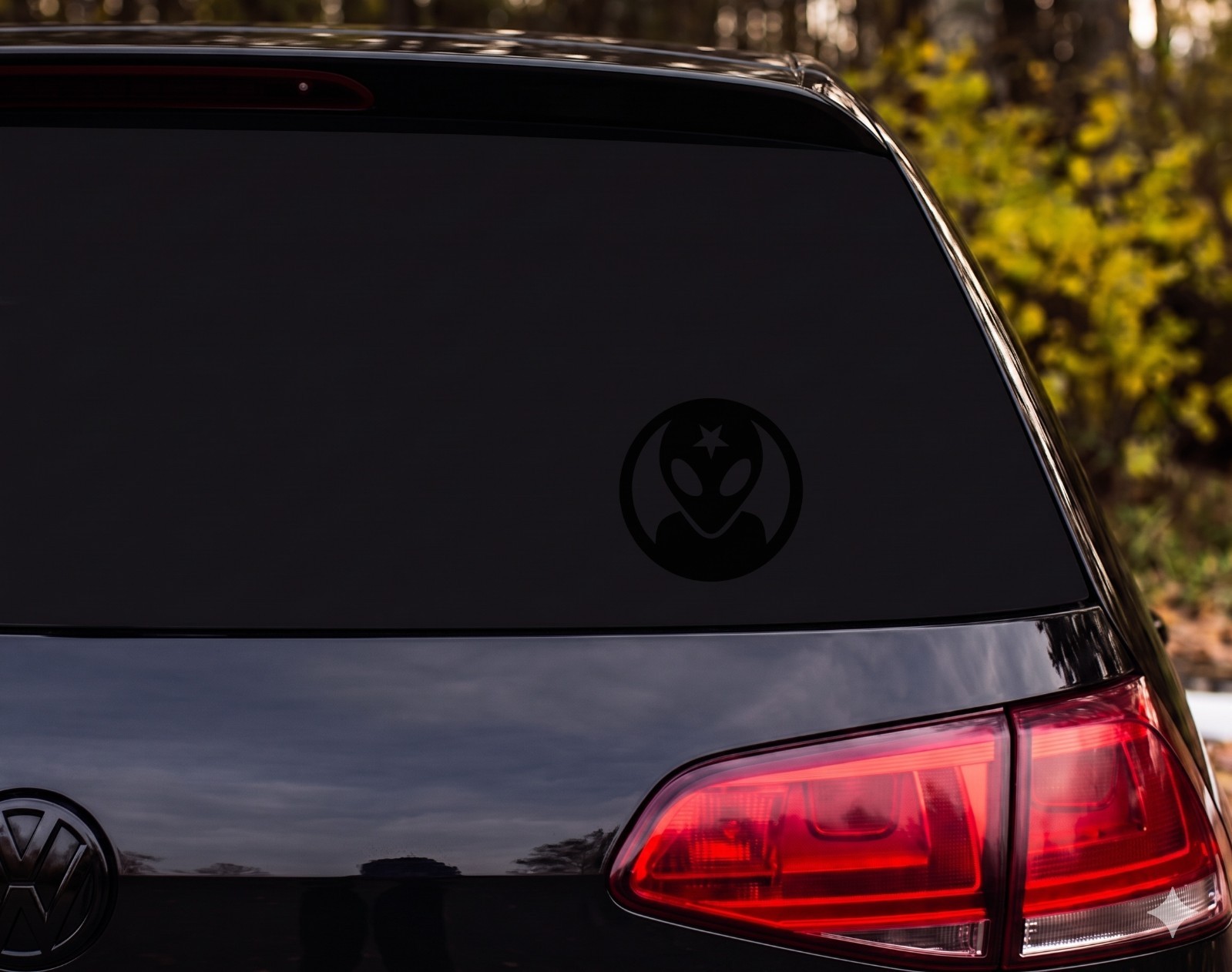 Alien Head With Star Die Cut Vinyl Decal Funny Car Laptop | Sci Fi Fan Gift