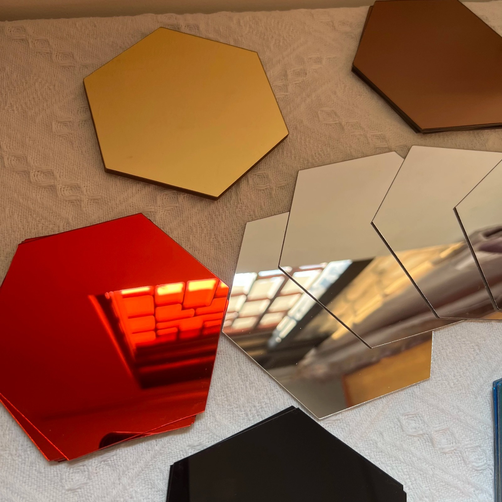 12Pcs Self Adhesive Hexagonal Gold Acrylic Mirror Wall Tiles for Home Room Decor