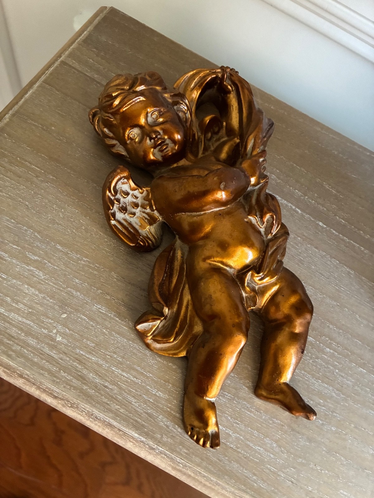Cherub Angel wall plaque Golden bronze decor preowned