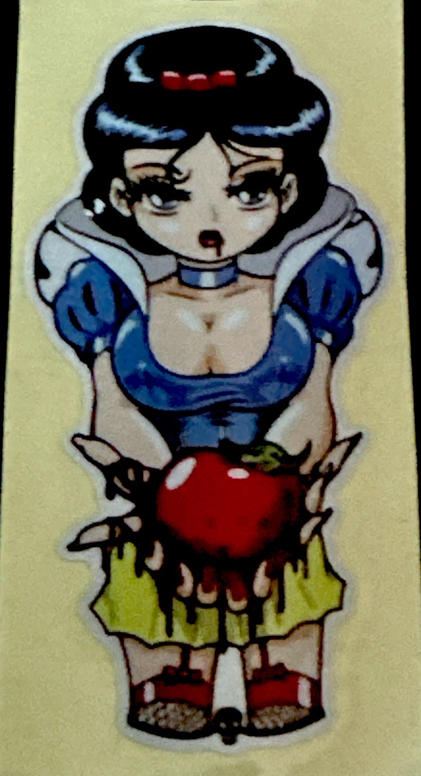 SEXY GIRL SNOW WHITE DECAL STICKER✨💋🍎❤️‍🔥🍎💋✨4” X 2”✨GLOSSY✨HALLOWEEN DAY💙