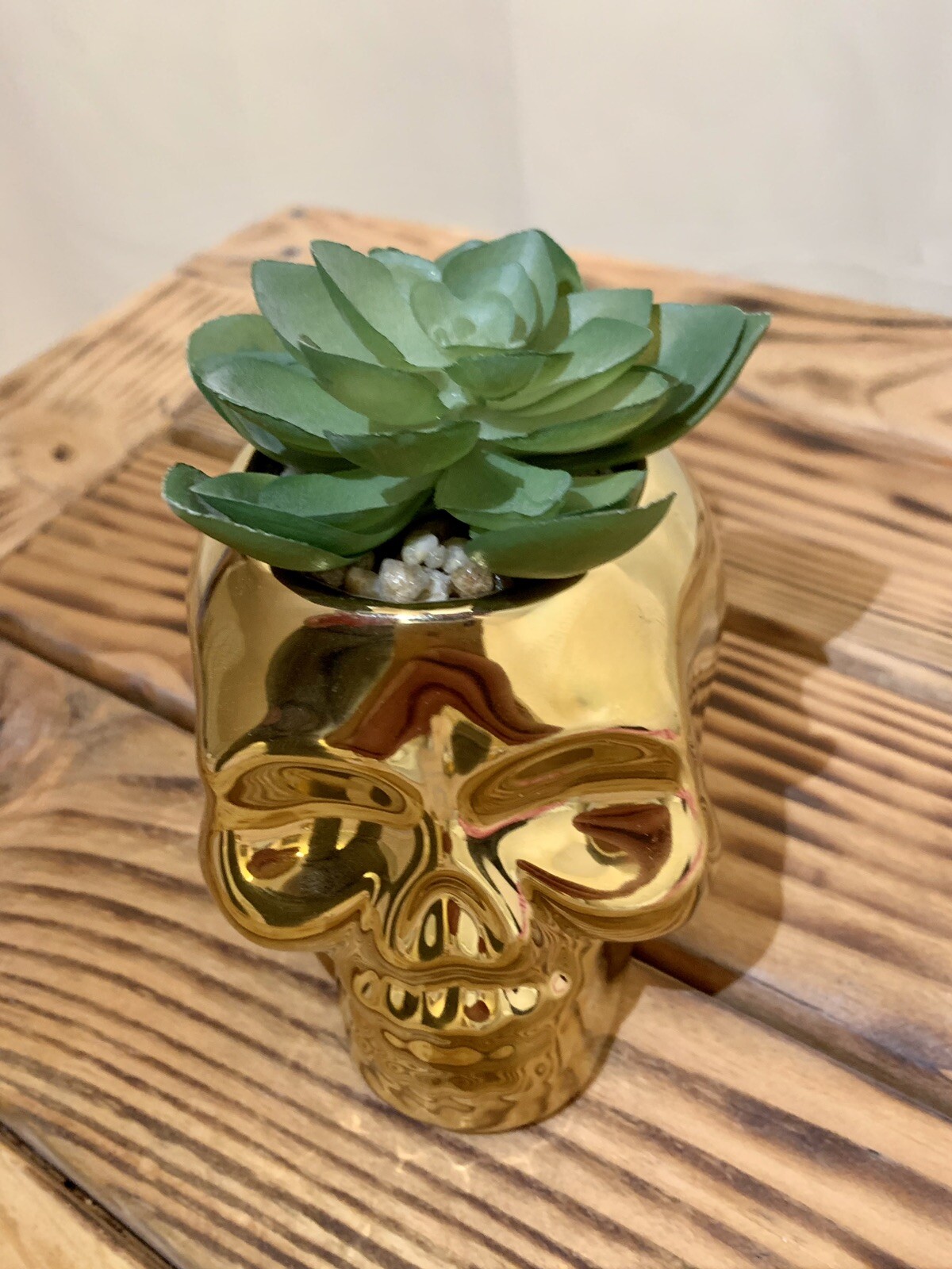 4.5×4.5 in gold skull with flower, new unused