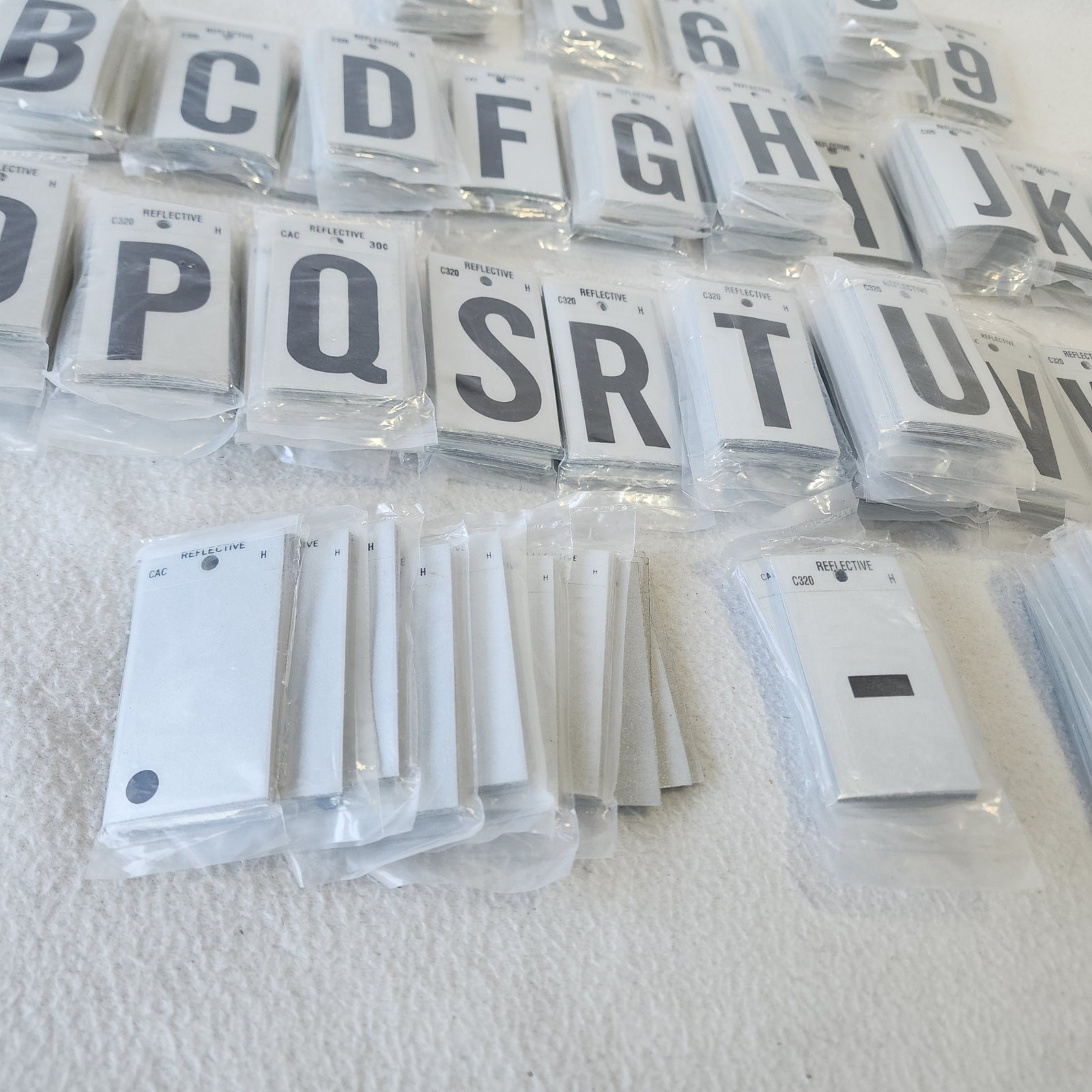 Lot of 1,597 Avery 2.5 x 1.5 reflective stickers New